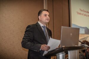 CONFERENCE PA1B